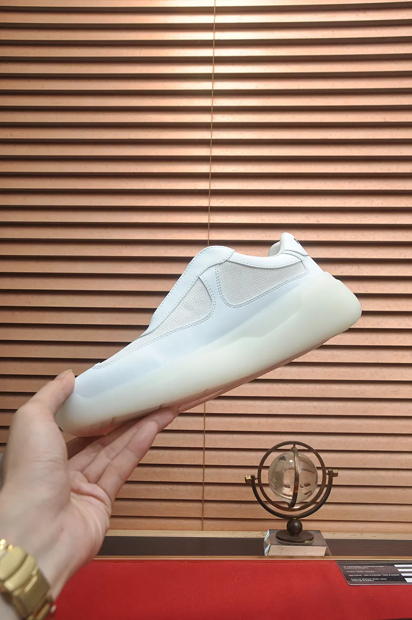 Men's shoes 💰580💶 [PRADA] Top original items, new seasonal styles, high-quality original items, top-grade high-mercerized cowhide combined with original breathable fabric + imported glue, imported stretch fabric inside with original cowhide feet, original thick outsole! Quality guaranteed! Code 38-45 (45 customized)